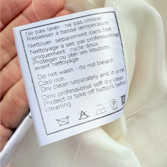 Chanel 04C 2004 Cruise Resort Ivory Fantasy Tweed B2364 Skirt Size 36 FR 4 US - Picture 12 of 16